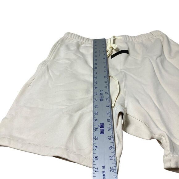 Fear Of God Essentials Sweatshorts Mens XL Cream Fleece Lounge Shorts Drawstring - Picture 5 of 16